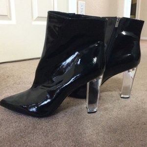 New Jessica Simpson patent booties size 12